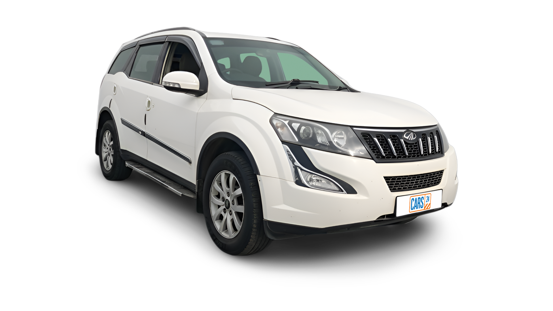 Mahindra XUV500-img